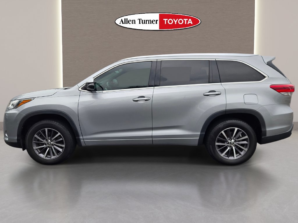 Used 2018 Toyota Highlander XLE FWD image 10