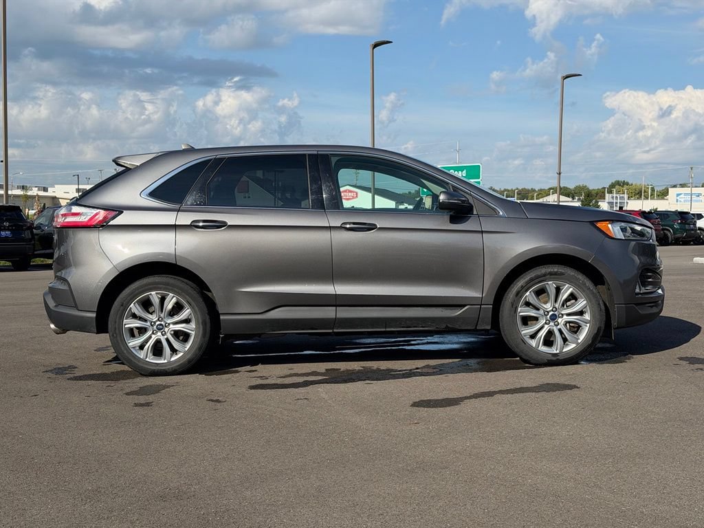 Used 2022 Ford Edge Titanium w/ Equipment Group 301A AWD/4WD image 6