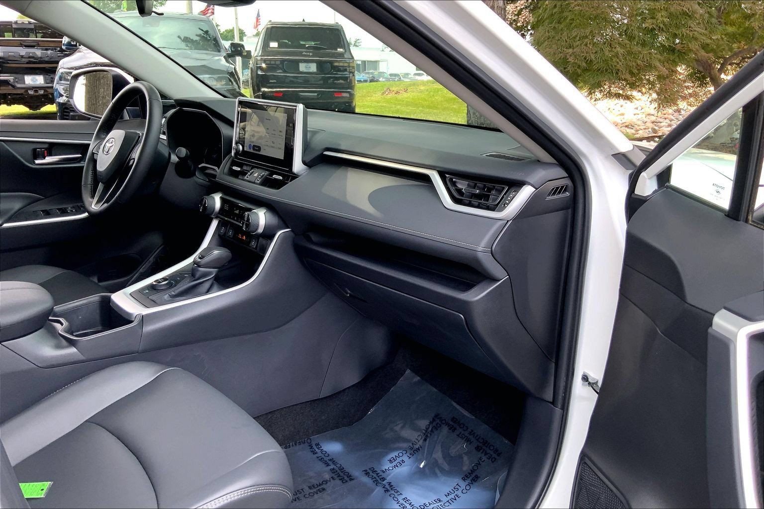 Used 2024 Toyota RAV4 XLE Premium w/ Weather Package AWD/4WD image 15
