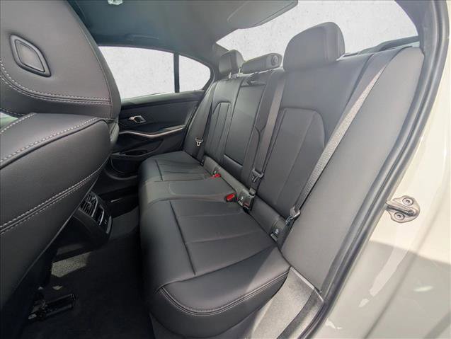 Used 2026 BMW 330i Sedan w/ M Sport Package image 13