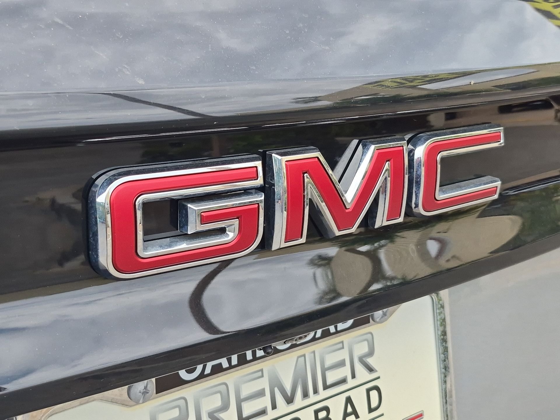 New 2025 GMC Acadia Elevation FWD image 31