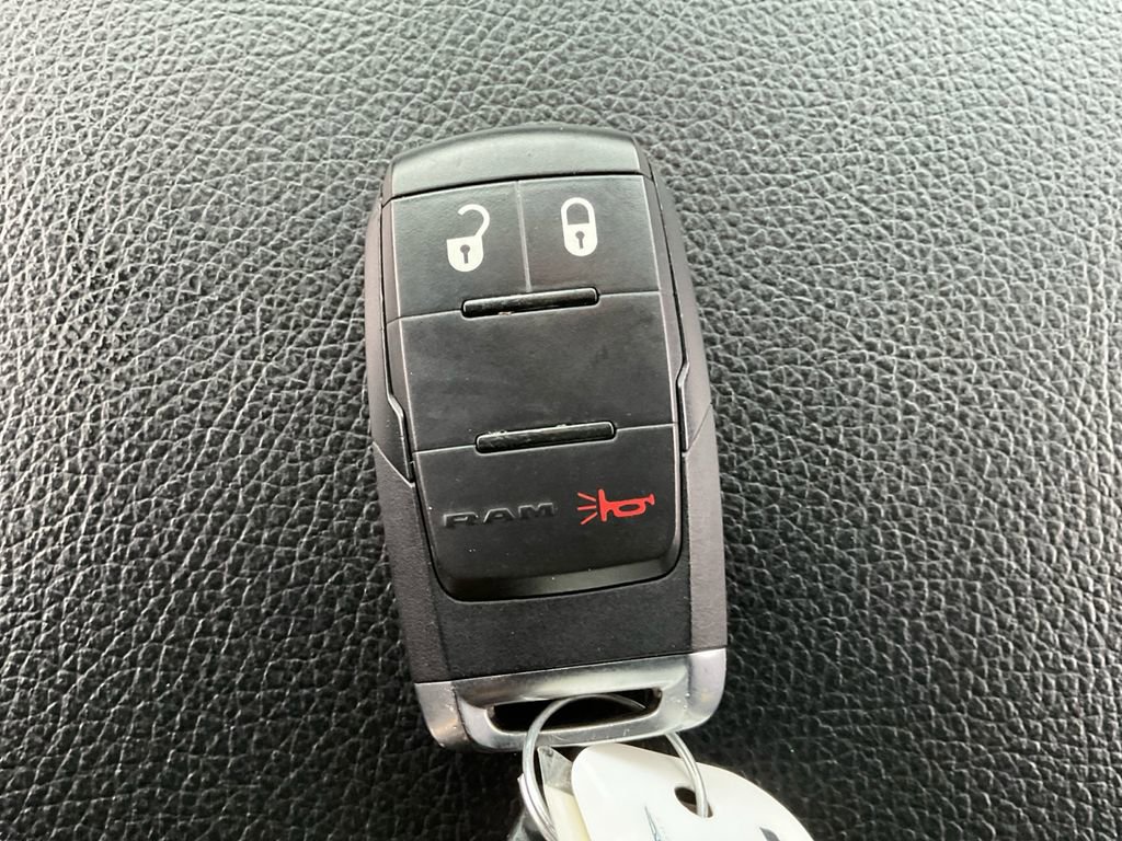 Used 2024 RAM 3500 Big Horn image 32