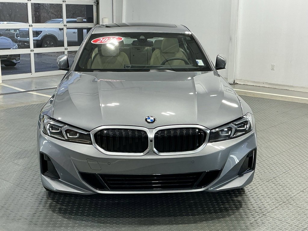 Used 2025 BMW 330i Sedan w/ Convenience Package image 37