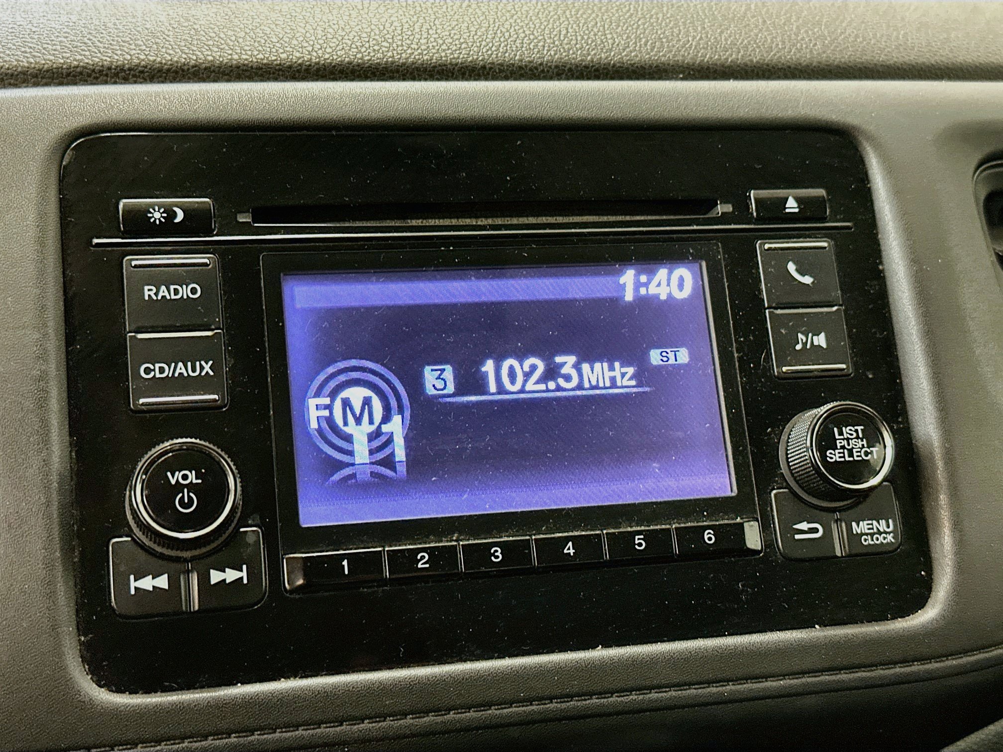 Used 2016 Honda HR-V LX image 21