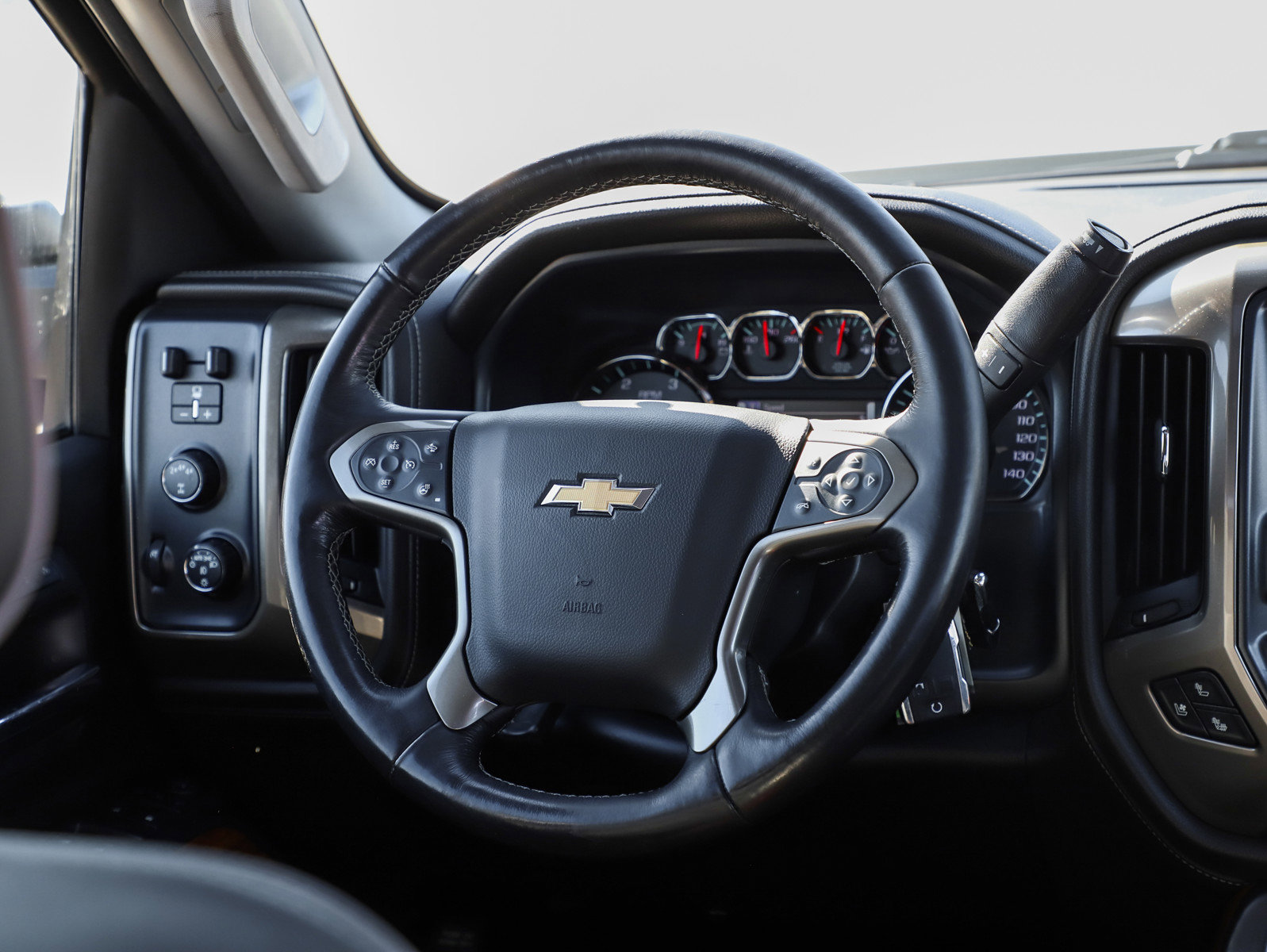 Used 2018 Chevrolet Silverado 2500 High Country w/ Duramax Plus Package image 14