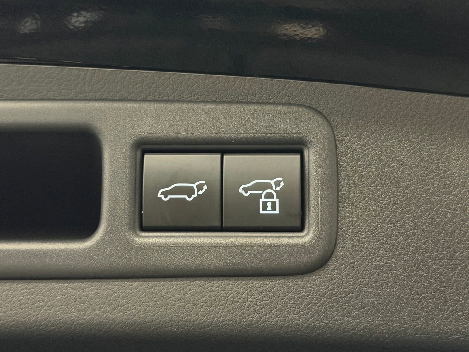 Used 2025 Lexus RX 350 FWD w/ Technology Package image 16