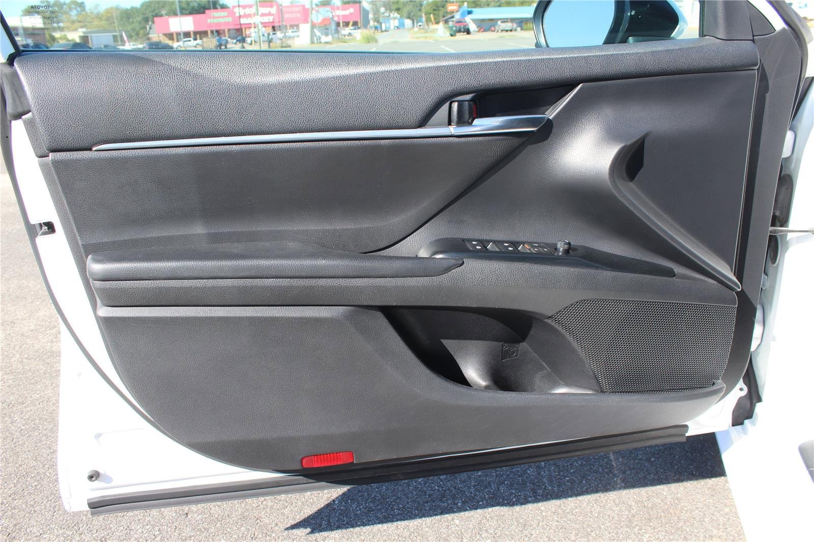 Used 2020 Toyota Camry LE image 26
