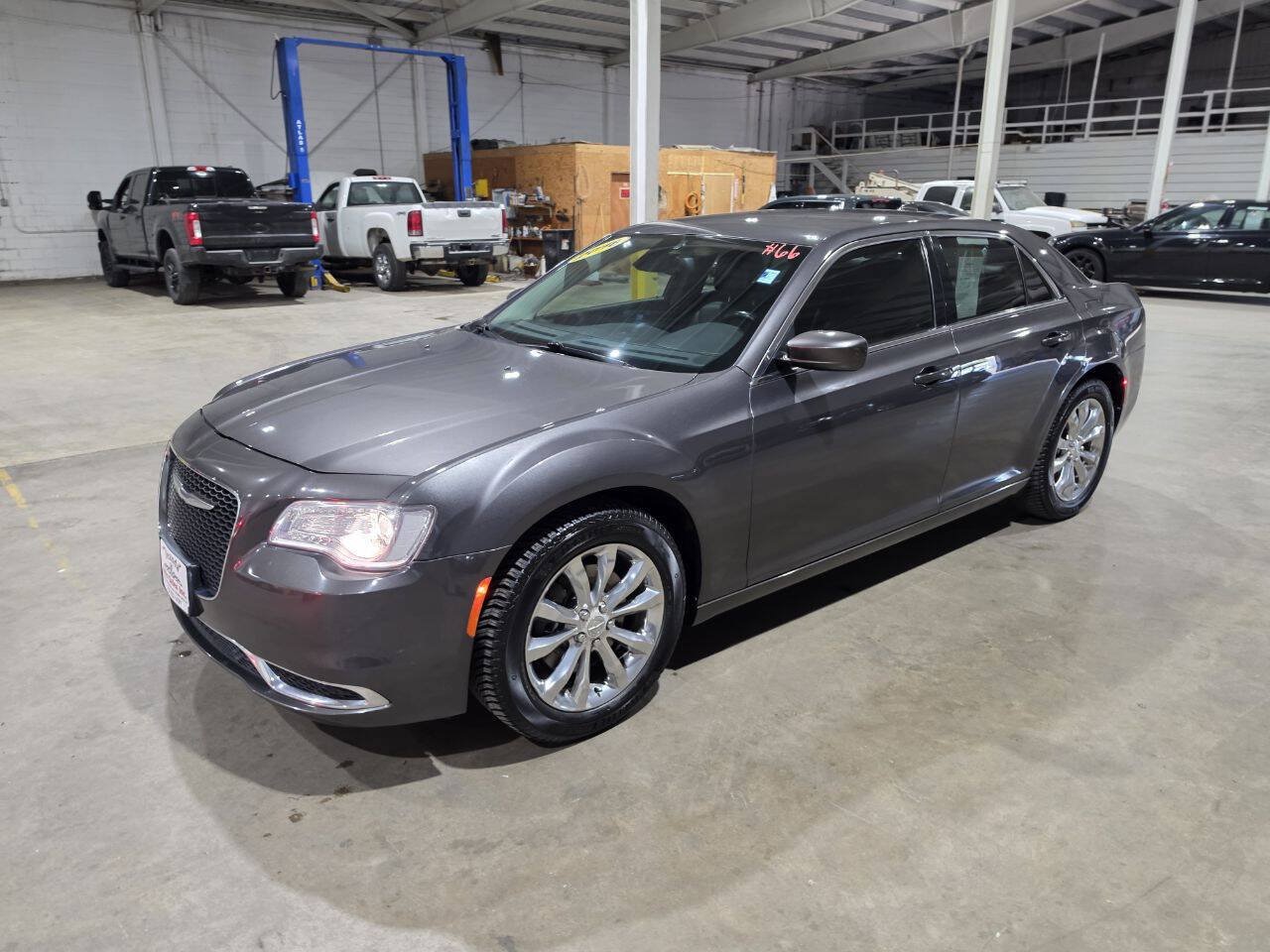 Used 2016 Chrysler 300 Limited AWD/4WD image 1