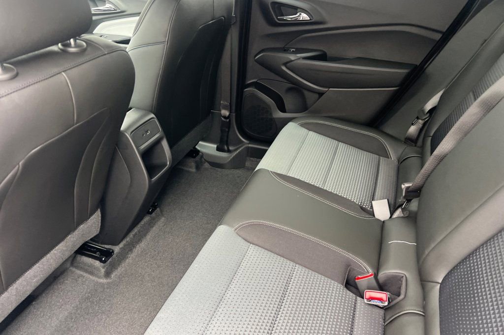 New 2026 Chevrolet Trax LT w/ Driver Confidence Package image 9