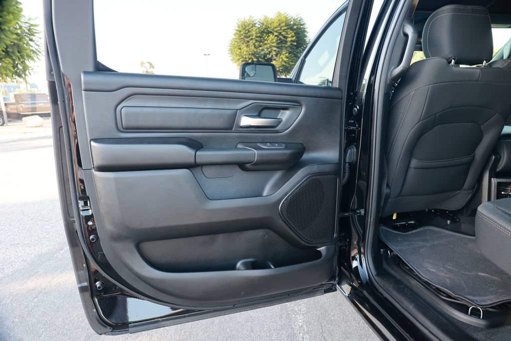New 2026 RAM 1500 Express AWD/4WD image 31