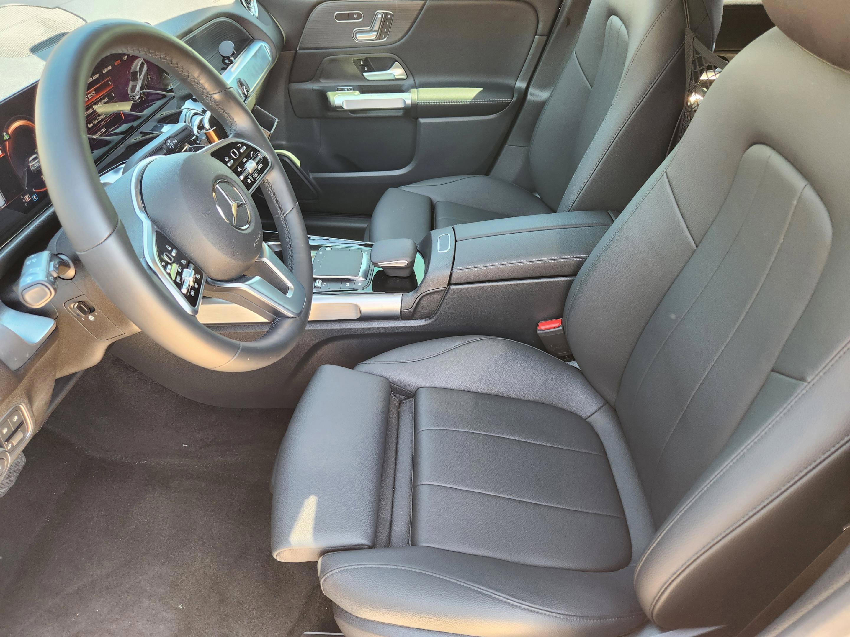 Certified 2023 Mercedes-Benz GLB 250 4MATIC image 9