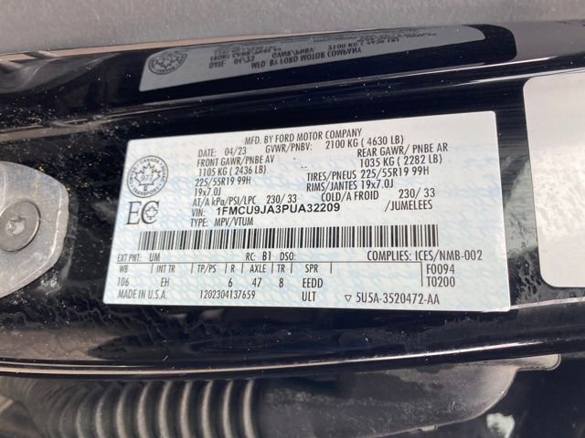 Used 2023 Ford Escape Platinum image 26