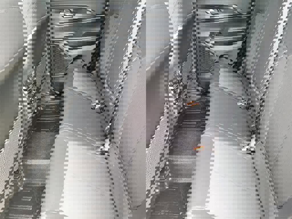 Used 2024 Jeep Grand Cherokee Laredo X image 12