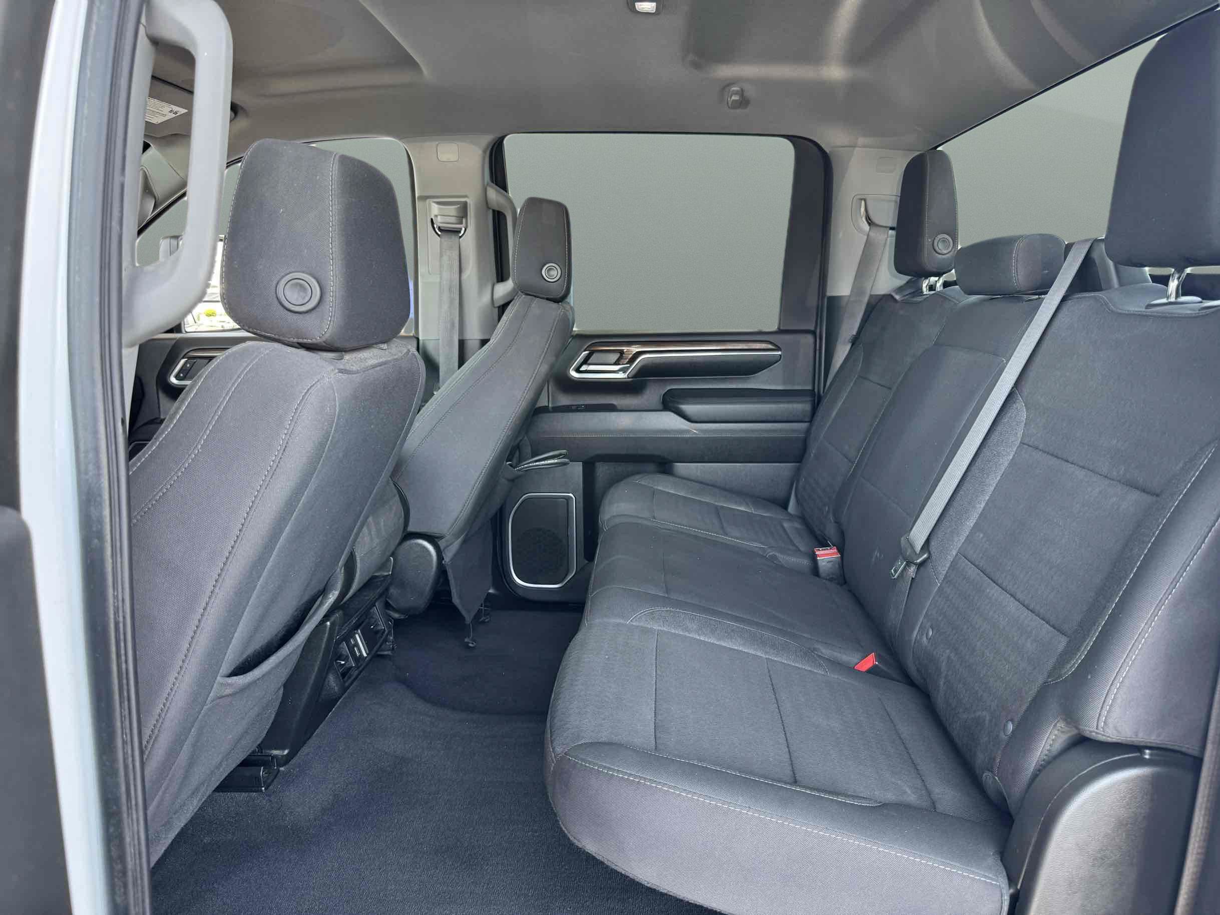 Used 2024 Chevrolet Silverado 2500 LT AWD/4WD image 11