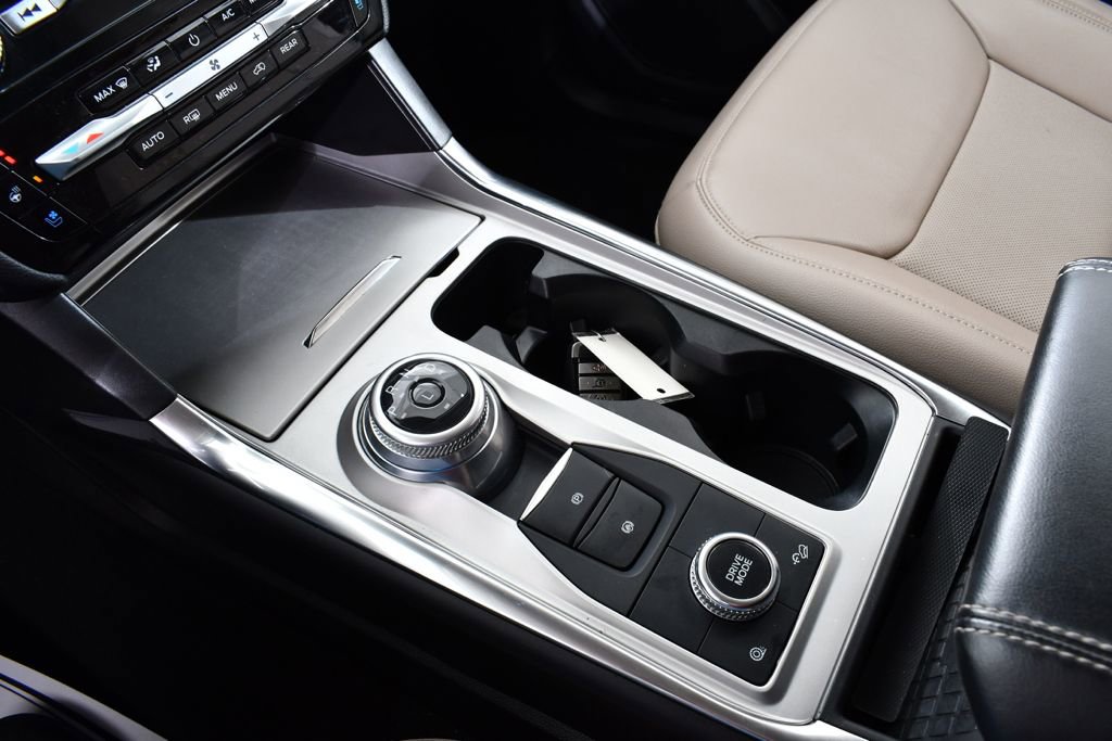 Used 2022 Ford Explorer Limited w/ Limited Technology Package image 32