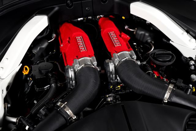 Used 2024 Ferrari Roma RWD image 16