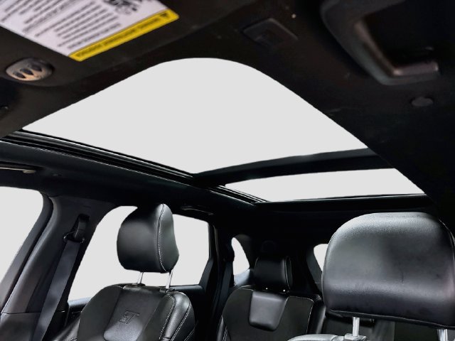 Used 2019 Ford Edge ST w/ Equipment Group 401A AWD/4WD image 19