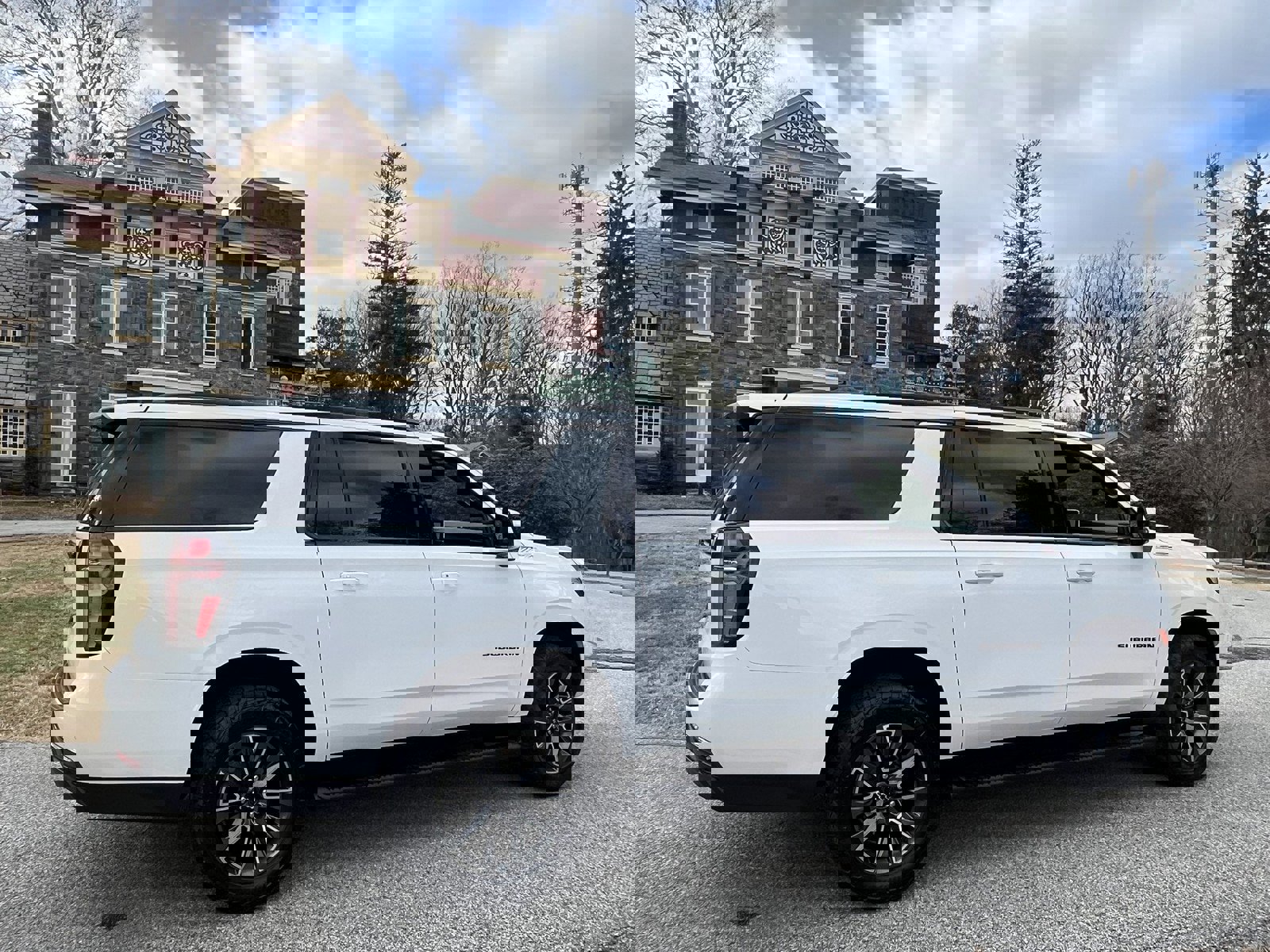 Used 2023 Chevrolet Suburban Z71 w/ Luxury Package image 11