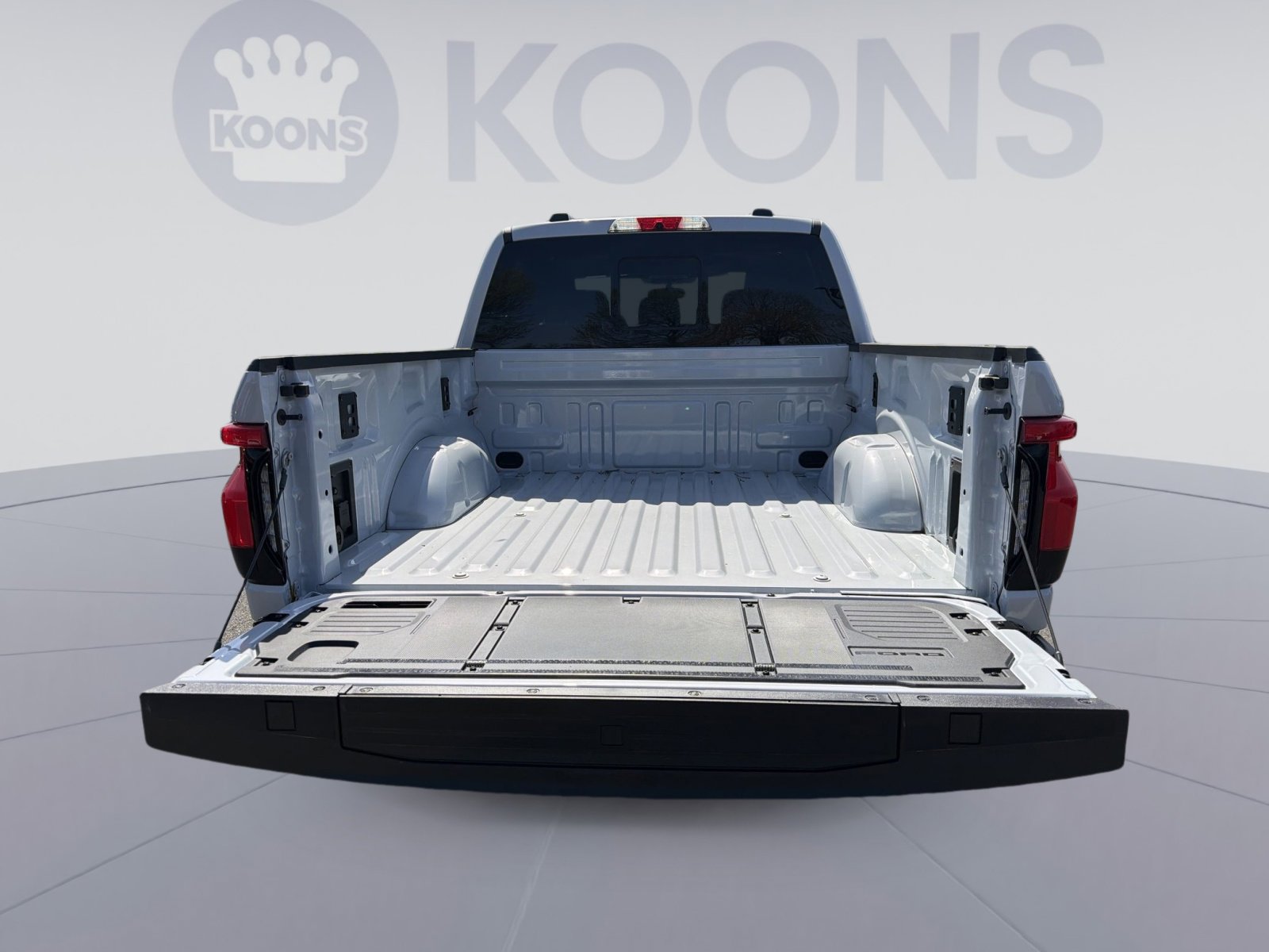 New 2025 Ford F150 Lightning Lariat image 33