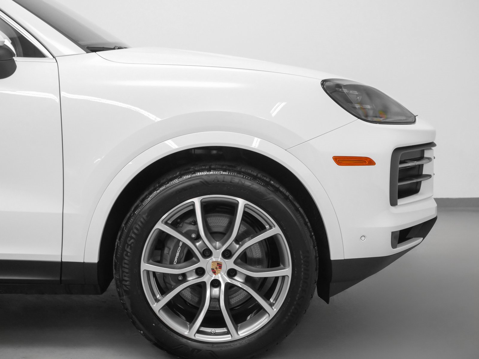Used 2025 Porsche Cayenne image 12