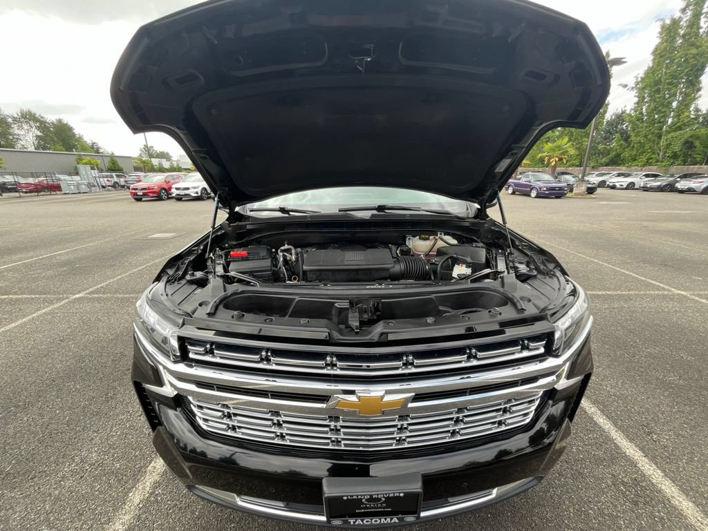 Used 2024 Chevrolet Tahoe Premier AWD/4WD image 23
