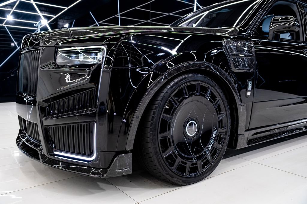 Used 2026 Rolls-Royce Cullinan image 31