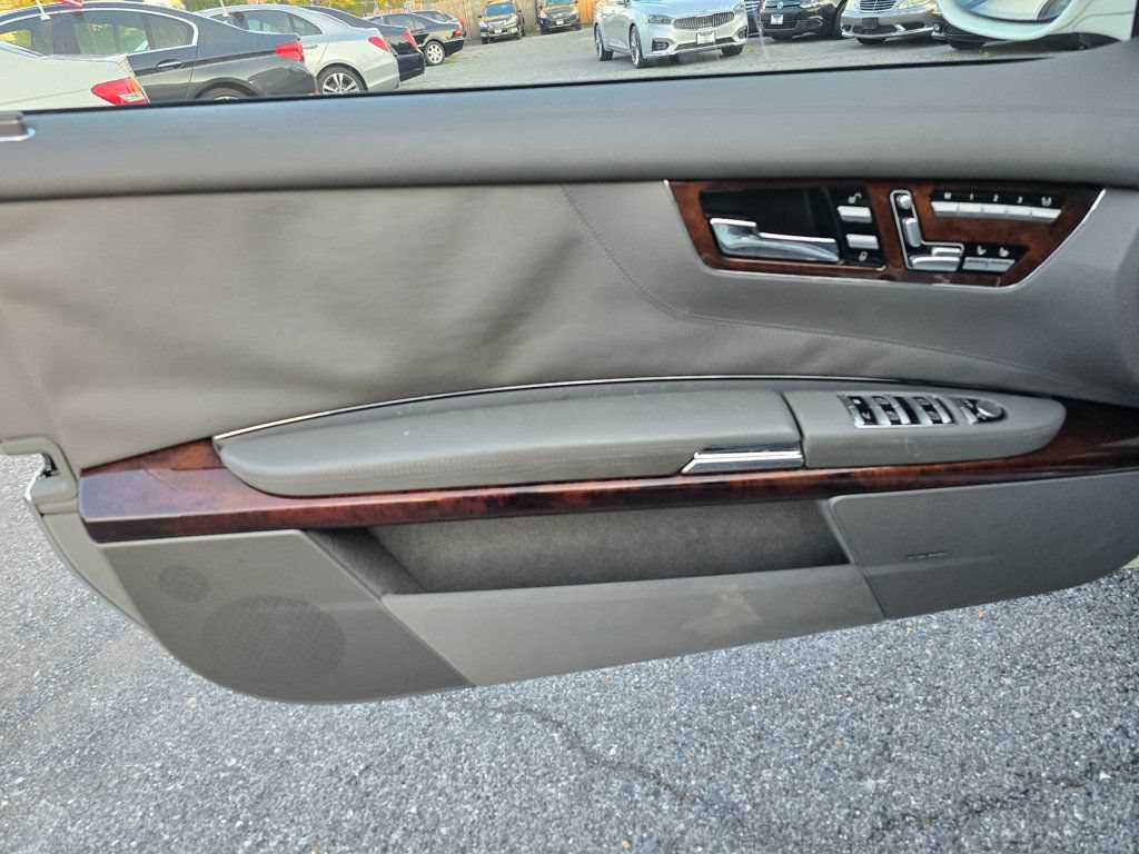 Used 2007 Mercedes-Benz CL 550 image 10