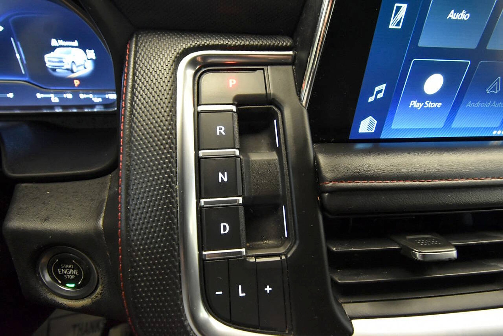 Used 2022 Chevrolet Tahoe RST w/ Luxury Package AWD/4WD image 30