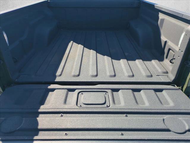 Used 2023 Jeep Gladiator Sport AWD/4WD image 6