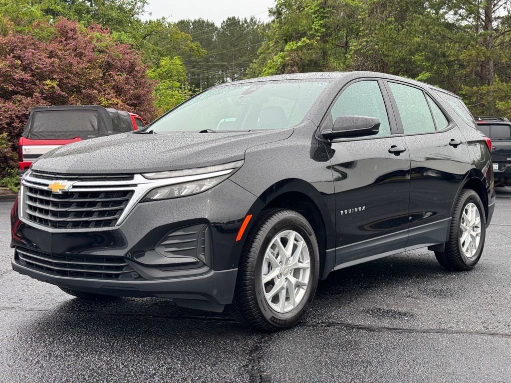 Used 2023 Chevrolet Equinox LS image 7