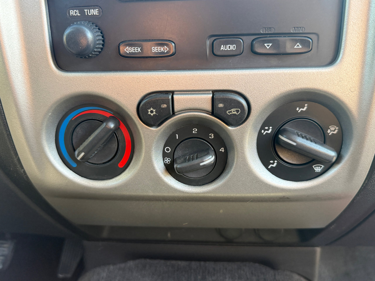 Used 2010 Chevrolet Colorado LT image 20