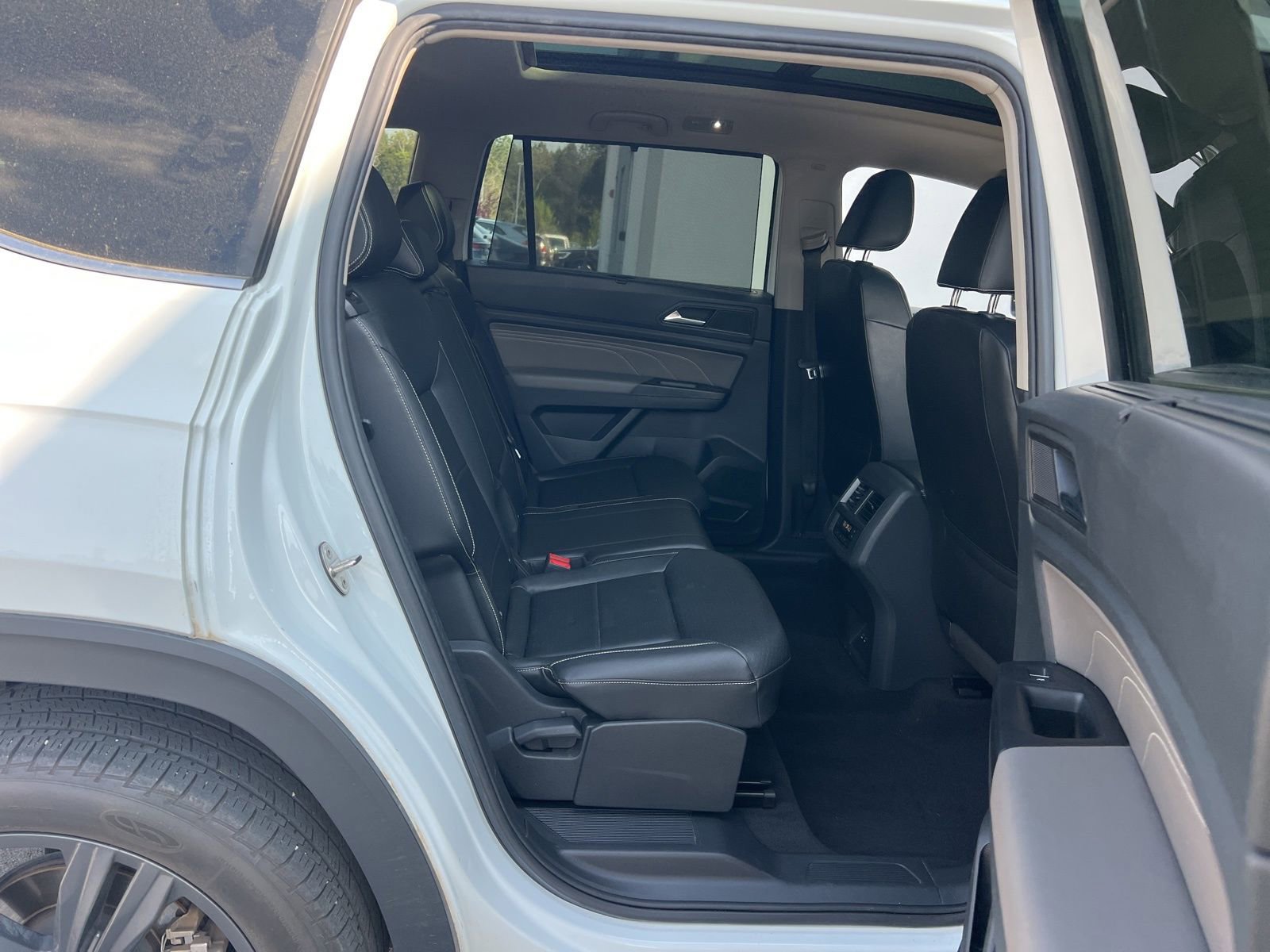 Used 2021 Volkswagen Atlas SE w/ Panoramic Sunroof Package image 38