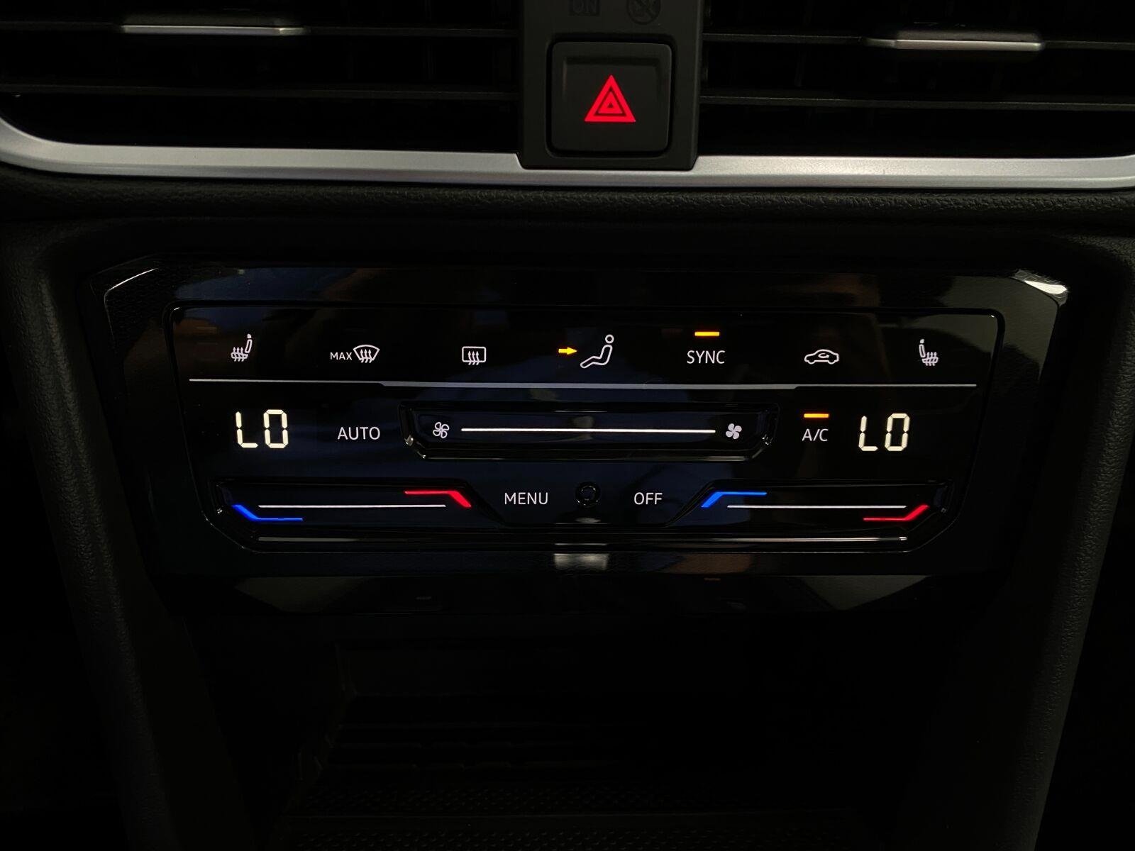 New 2026 Volkswagen Taos SE AWD/4WD image 21