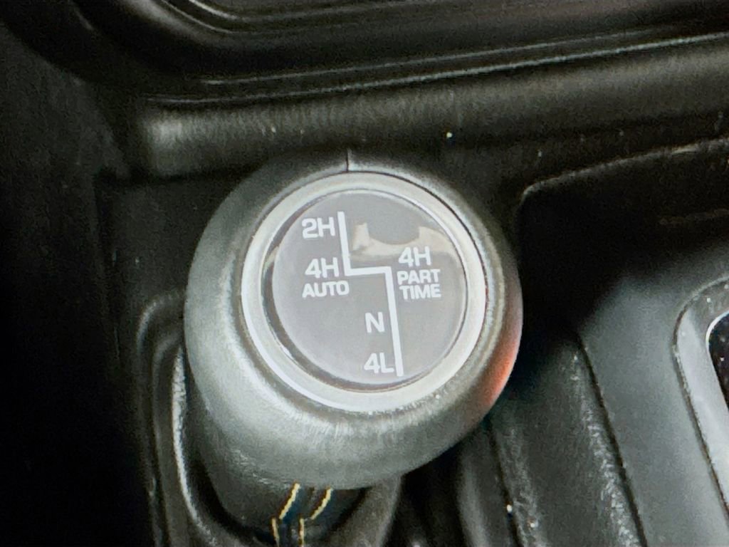 Used 2021 Jeep Gladiator Overland AWD/4WD image 21