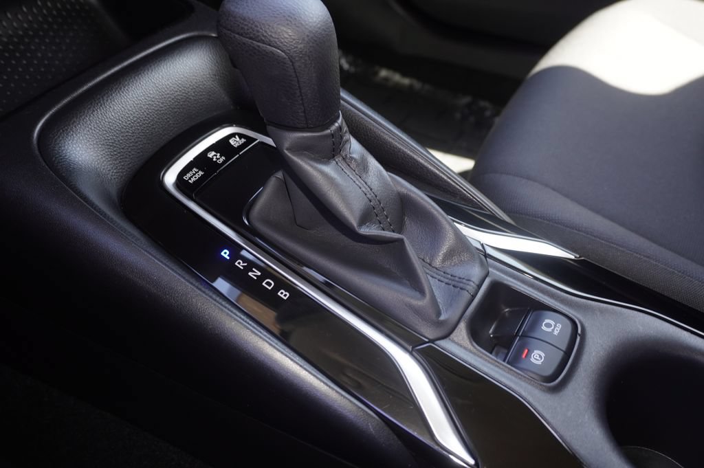 Certified 2022 Toyota Corolla LE FWD image 17