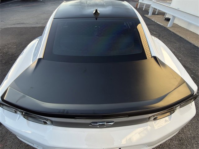 Used 2019 Chevrolet Camaro LT w/ RS Package image 9