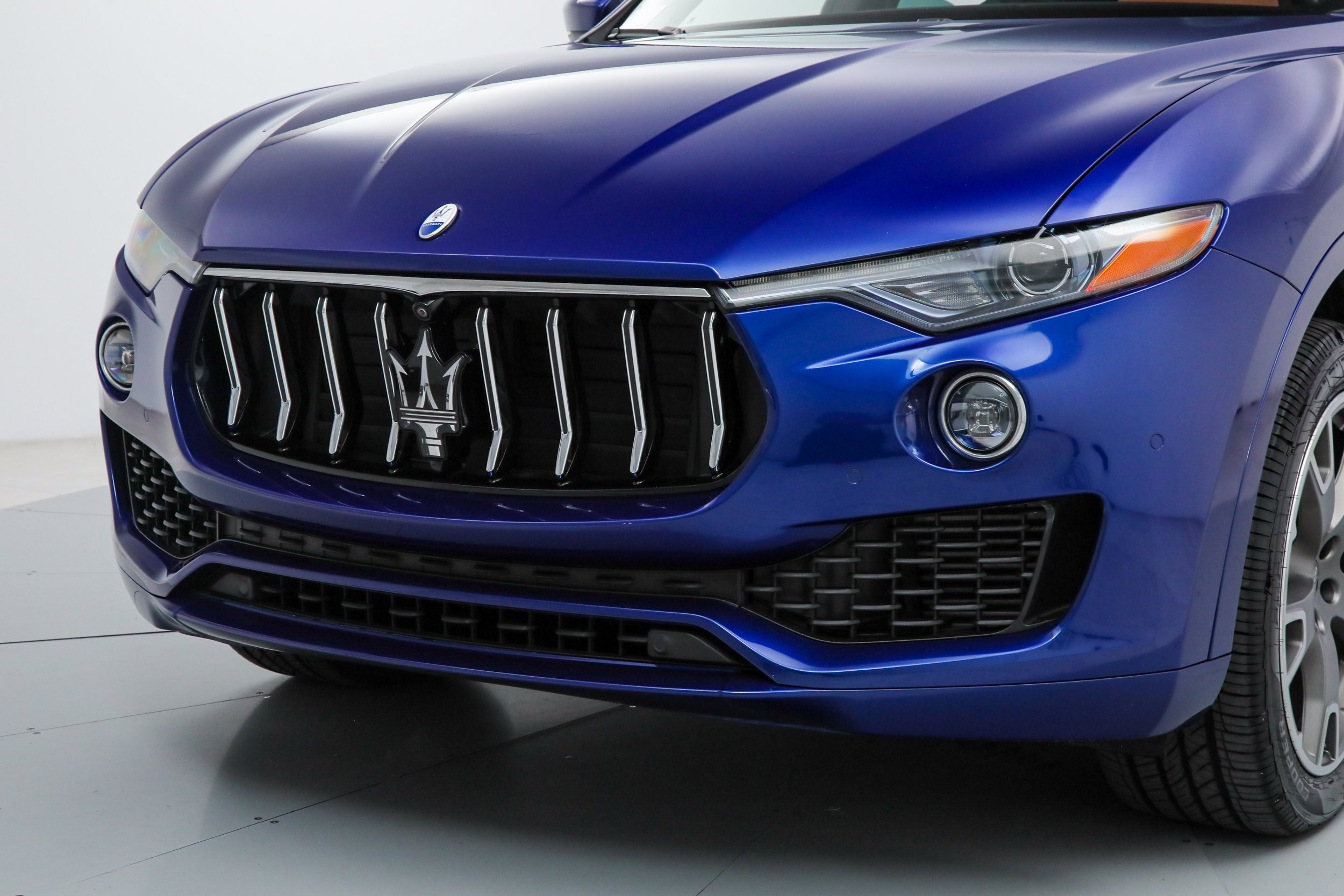 Certified 2023 Maserati Levante GT AWD/4WD image 9