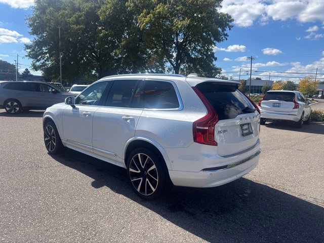 Used 2024 Volvo XC90 B6 Plus w/ Protection Package Premier AWD/4WD image 7