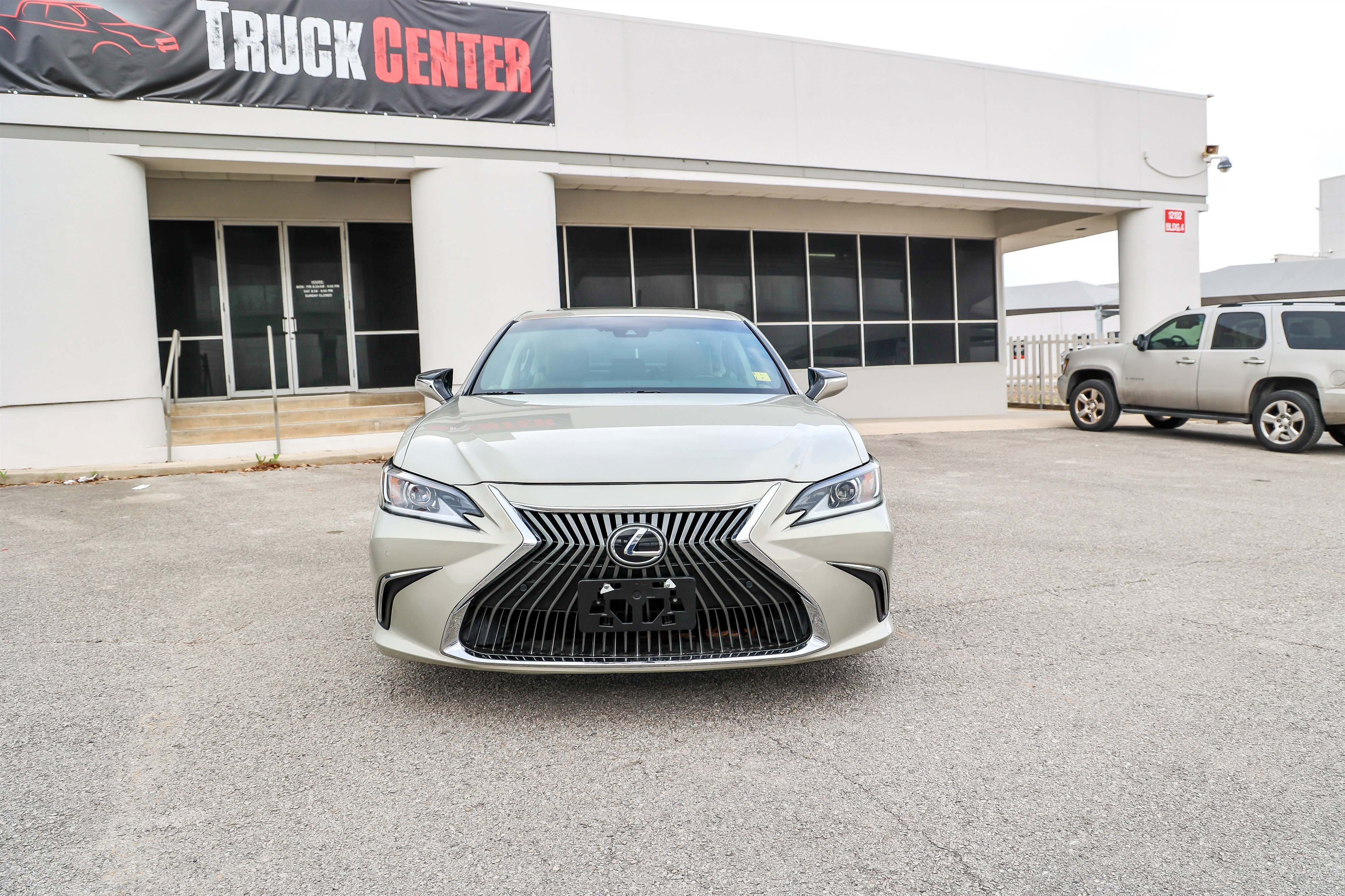 Used 2021 Lexus ES 350 w/ Premium Package image 3
