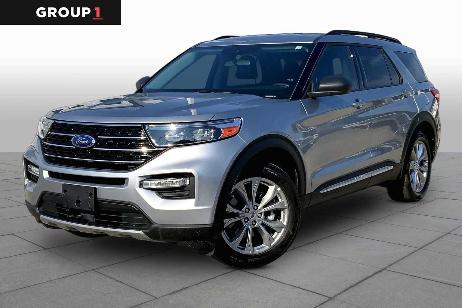Certified 2023 Ford Explorer XLT w/ Equipment Group 202A RWD image 1