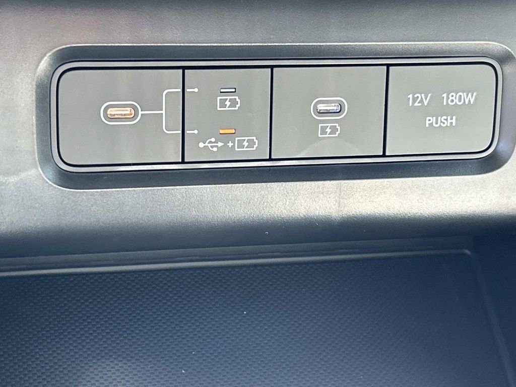 New 2026 Hyundai Tucson Limited image 35