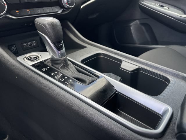Used 2024 Nissan Sentra SV w/ Lighting Package FWD image 21