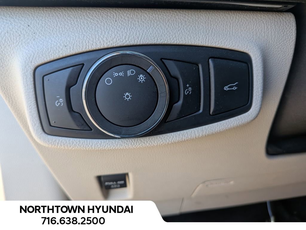 Used 2018 Lincoln MKC Reserve image 31
