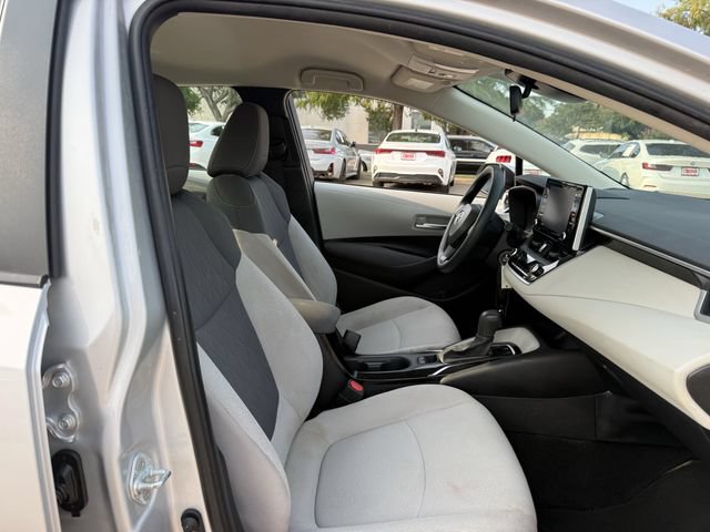 Used 2021 Toyota Corolla LE w/ Carpet Mat Package (TMS) FWD image 27