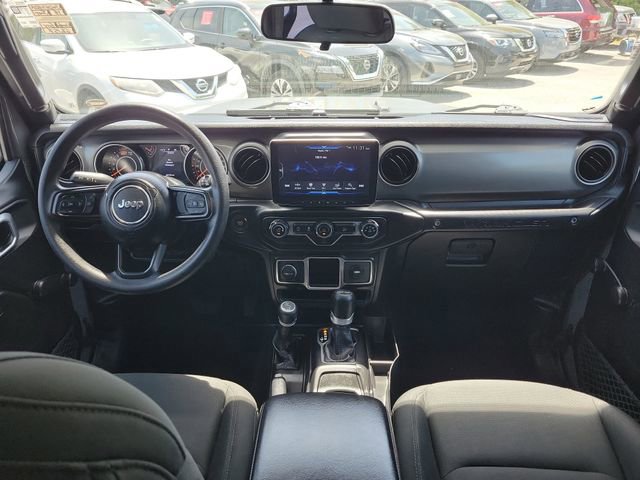 Used 2018 Jeep Wrangler Unlimited Sport AWD/4WD image 13