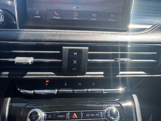 Used 2020 Lincoln Corsair FWD w/ Premium Package image 24