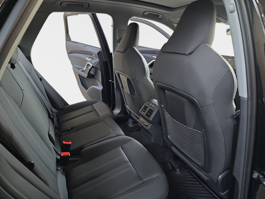 Used 2025 Audi Q5 Prestige AWD/4WD image 13