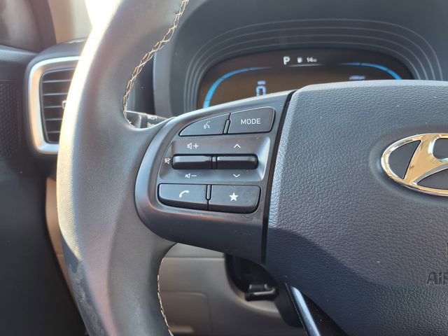 Used 2023 Hyundai Venue Limited FWD image 20