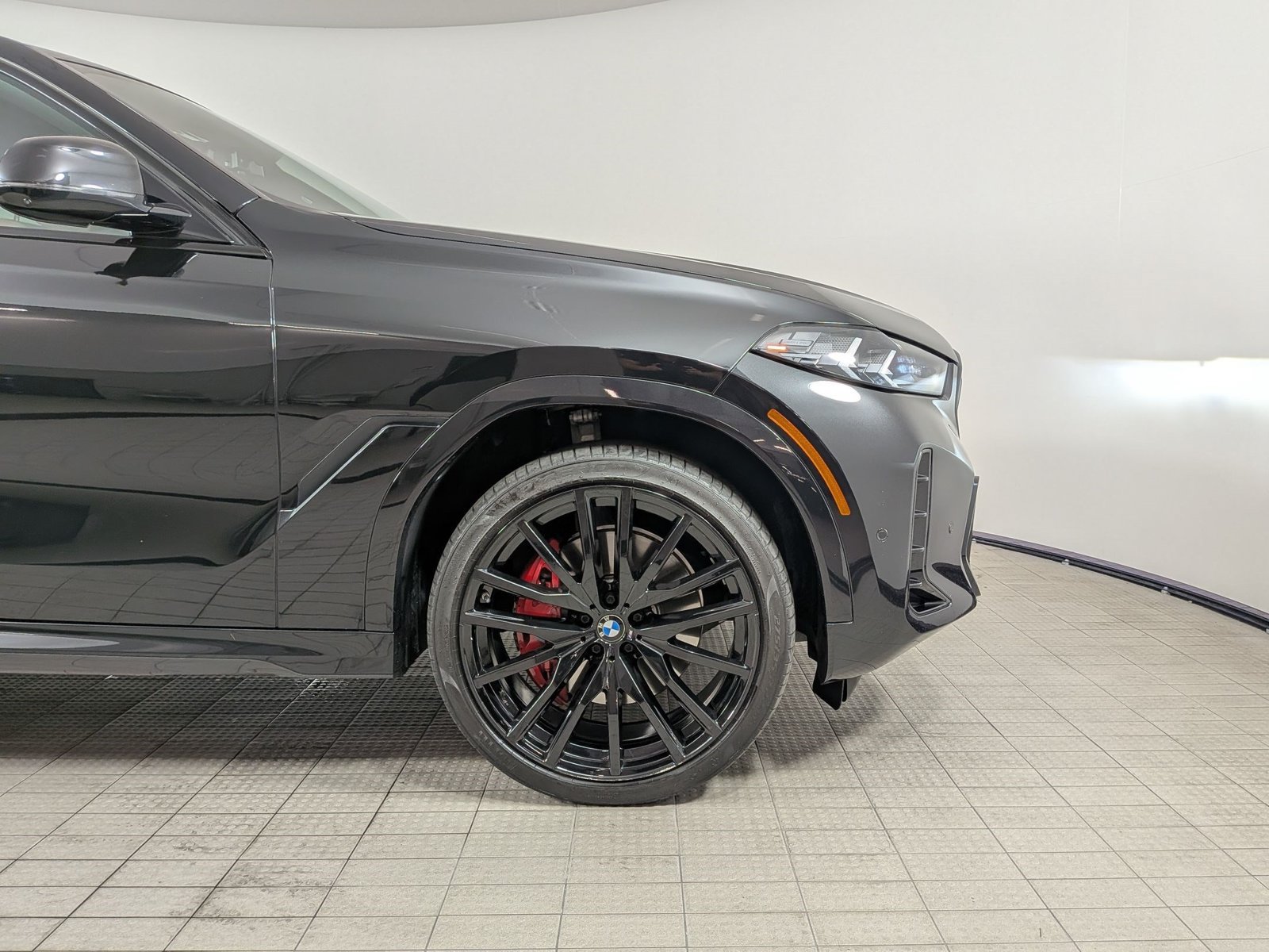 Used 2024 BMW X6 xDrive40i w/ Premium Package AWD/4WD image 11
