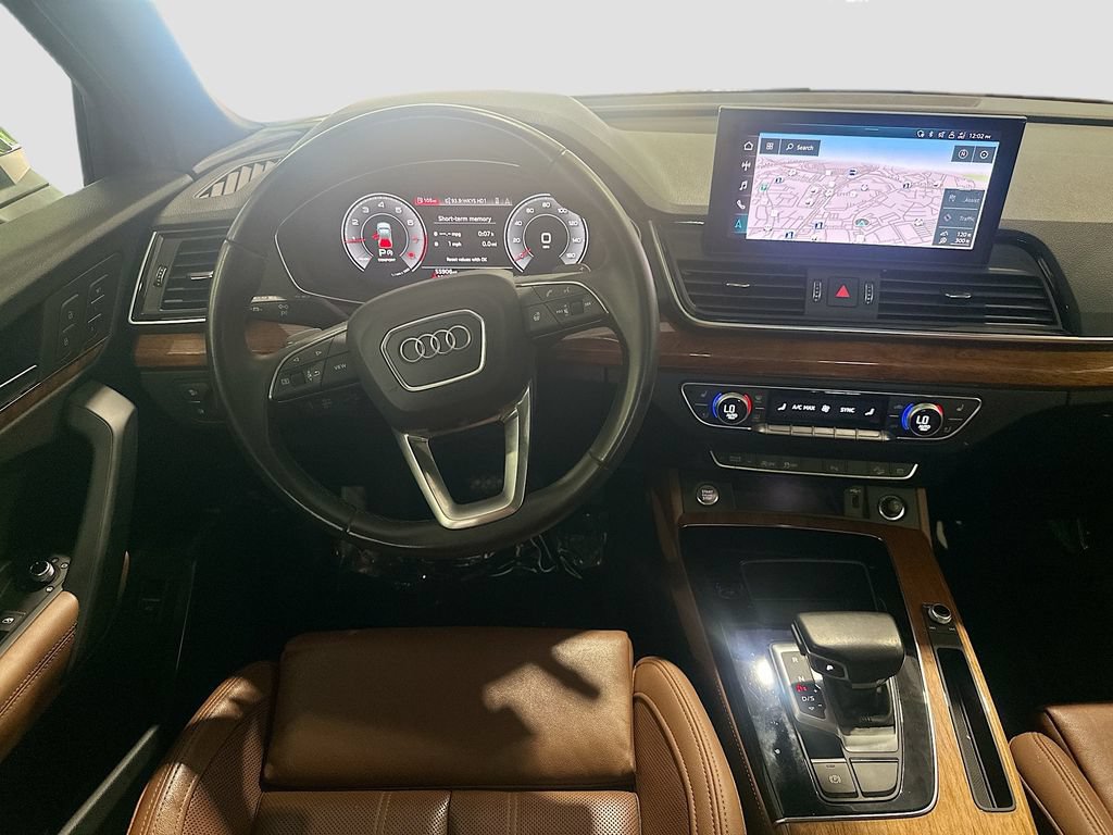 Used 2022 Audi Q5 2.0T Premium Plus w/ Premium Plus Package AWD/4WD image 23